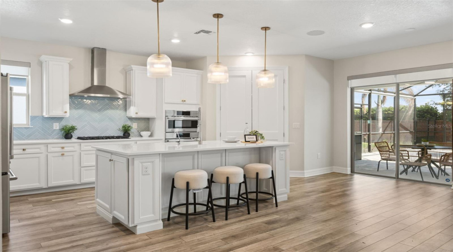 ORLANDO, Florida 32836, 5 Bedrooms Bedrooms, ,4 BathroomsBathrooms,Residential,For Sale,WANDERING,0,MFRO6419590