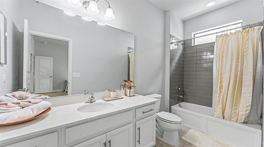 KISSIMMEE, Florida 34746, 5 Bedrooms Bedrooms, ,4 BathroomsBathrooms,Residential,For Sale,SHORESIDE,0,MFRP4939263