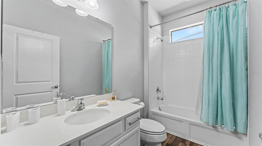 KISSIMMEE, Florida 34746, 5 Bedrooms Bedrooms, ,4 BathroomsBathrooms,Residential,For Sale,SHORESIDE,0,MFRP4939263