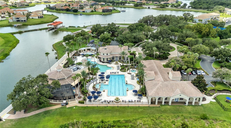 KISSIMMEE, Florida 34746, 5 Bedrooms Bedrooms, ,4 BathroomsBathrooms,Residential,For Sale,SHORESIDE,0,MFRP4939263