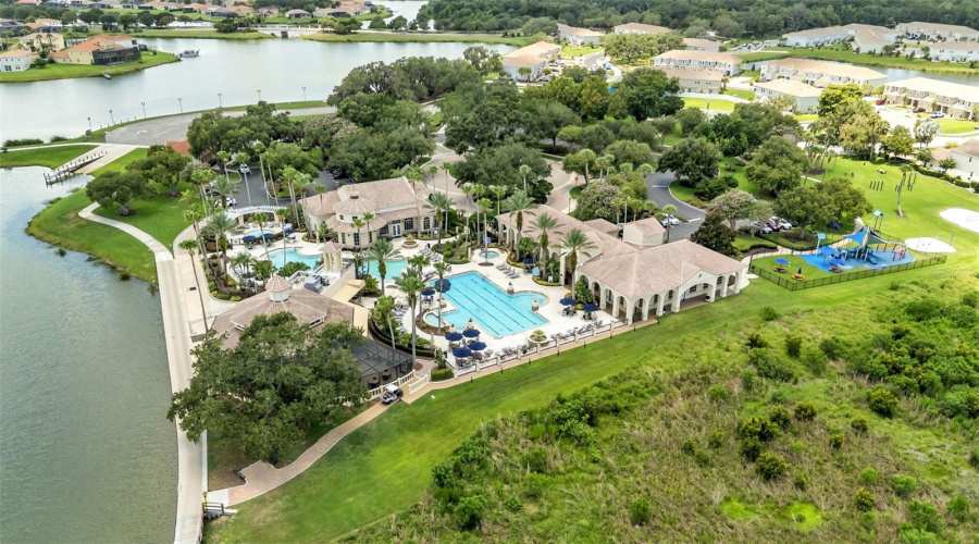 KISSIMMEE, Florida 34746, 5 Bedrooms Bedrooms, ,4 BathroomsBathrooms,Residential,For Sale,SHORESIDE,0,MFRP4939263