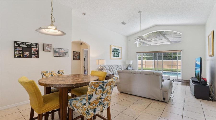 KISSIMMEE, Florida 34746, 4 Bedrooms Bedrooms, ,3 BathroomsBathrooms,Residential,For Sale,MADIERA BEACH BLVD,0,MFRO6422779