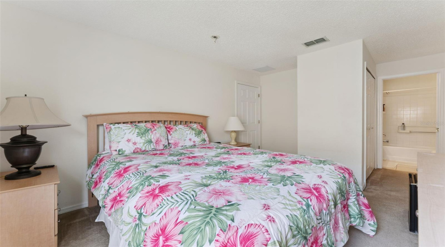 KISSIMMEE, Florida 34746, 4 Bedrooms Bedrooms, ,3 BathroomsBathrooms,Residential,For Sale,MADIERA BEACH BLVD,0,MFRO6422779