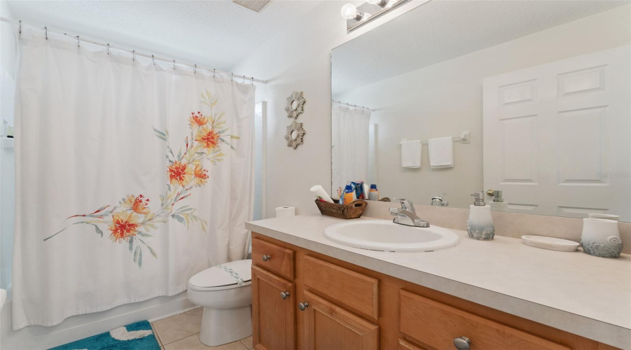 KISSIMMEE, Florida 34746, 4 Bedrooms Bedrooms, ,3 BathroomsBathrooms,Residential,For Sale,MADIERA BEACH BLVD,0,MFRO6422779