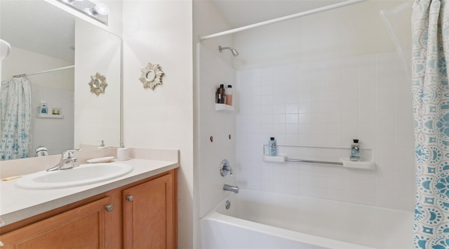 KISSIMMEE, Florida 34746, 4 Bedrooms Bedrooms, ,3 BathroomsBathrooms,Residential,For Sale,MADIERA BEACH BLVD,0,MFRO6422779