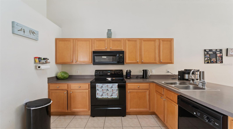 KISSIMMEE, Florida 34746, 4 Bedrooms Bedrooms, ,3 BathroomsBathrooms,Residential,For Sale,MADIERA BEACH BLVD,0,MFRO6422779