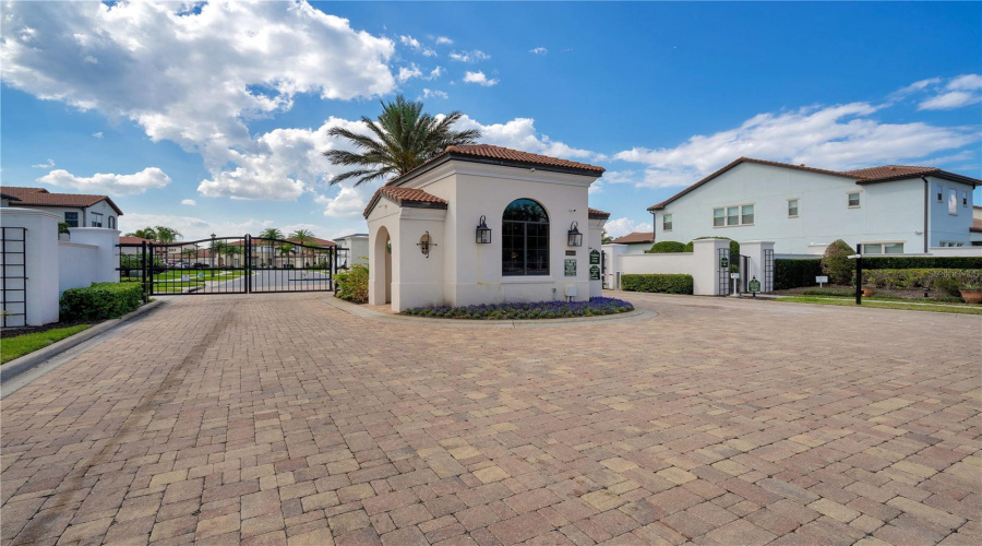 ORLANDO, Florida 32836, 4 Bedrooms Bedrooms, ,3 BathroomsBathrooms,Residential,For Sale,ROYAL CYPRESS,0,MFRO6423737