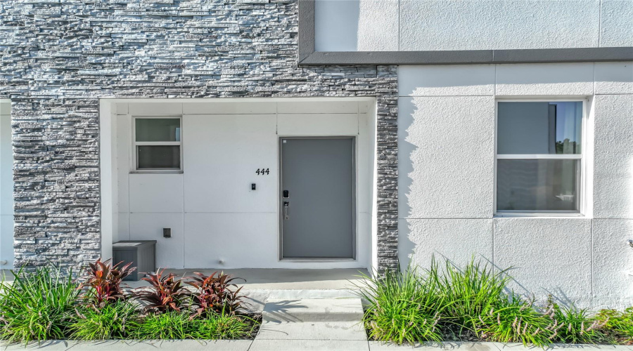 DAVENPORT, Florida 33896, 6 Bedrooms Bedrooms, ,5 BathroomsBathrooms,Residential,For Sale,FAMAGUSTA,0,MFRO6424110