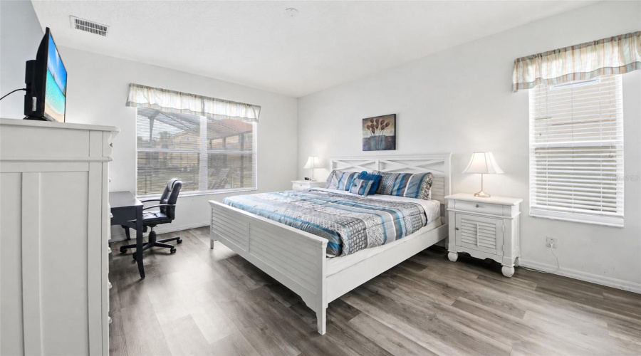 DAVENPORT, Florida 33897, 7 Bedrooms Bedrooms, ,4 BathroomsBathrooms,Residential,For Sale,SEVILLA,0,MFRO6422362