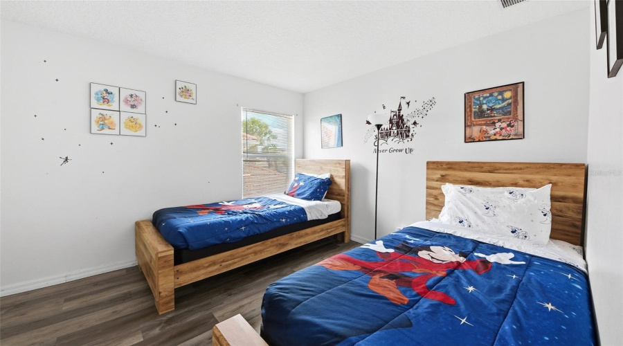 DAVENPORT, Florida 33897, 7 Bedrooms Bedrooms, ,4 BathroomsBathrooms,Residential,For Sale,SEVILLA,0,MFRO6422362