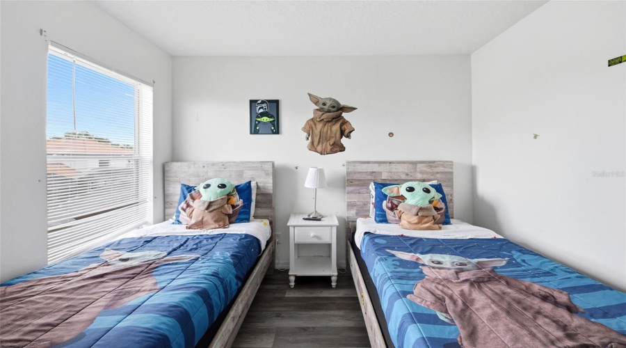 DAVENPORT, Florida 33897, 7 Bedrooms Bedrooms, ,4 BathroomsBathrooms,Residential,For Sale,SEVILLA,0,MFRO6422362