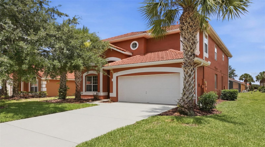 DAVENPORT, Florida 33897, 7 Bedrooms Bedrooms, ,4 BathroomsBathrooms,Residential,For Sale,SEVILLA,0,MFRO6422362