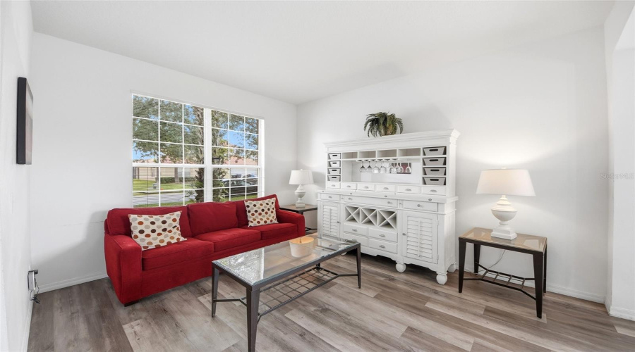 DAVENPORT, Florida 33897, 7 Bedrooms Bedrooms, ,4 BathroomsBathrooms,Residential,For Sale,SEVILLA,0,MFRO6422362