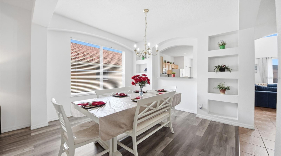 DAVENPORT, Florida 33897, 7 Bedrooms Bedrooms, ,4 BathroomsBathrooms,Residential,For Sale,SEVILLA,0,MFRO6422362