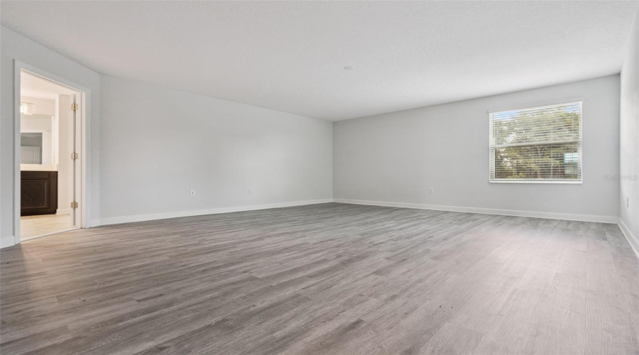 KISSIMMEE, Florida 34746, 4 Bedrooms Bedrooms, ,2 BathroomsBathrooms,Residential,For Sale,CRESCENT MOON,0,MFRP4939276