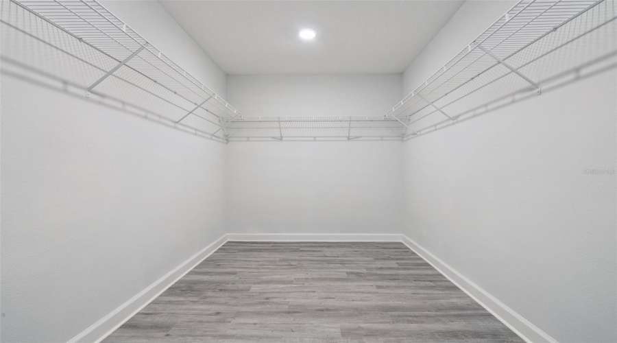 KISSIMMEE, Florida 34746, 4 Bedrooms Bedrooms, ,2 BathroomsBathrooms,Residential,For Sale,CRESCENT MOON,0,MFRP4939276