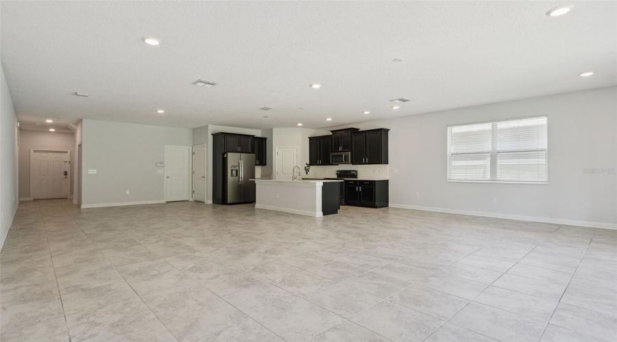 KISSIMMEE, Florida 34746, 4 Bedrooms Bedrooms, ,2 BathroomsBathrooms,Residential,For Sale,CRESCENT MOON,0,MFRP4939276