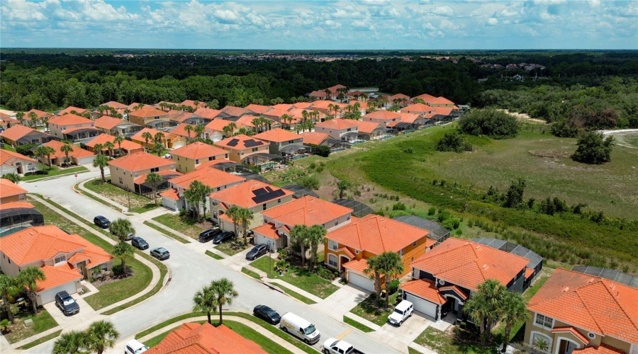 DAVENPORT, Florida 33837, 6 Bedrooms Bedrooms, ,5 BathroomsBathrooms,Residential,For Sale,VIOLA,0,MFRO6420829