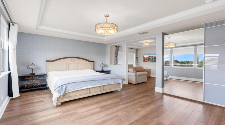 ORLANDO, Florida 32836, 5 Bedrooms Bedrooms, ,5 BathroomsBathrooms,Residential,For Sale,ROYAL ESTATES,0,MFRO6423975