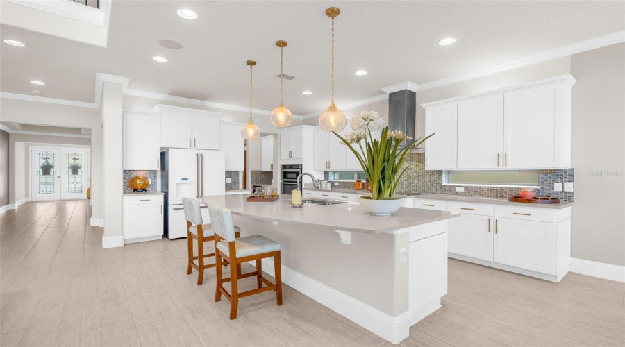 ORLANDO, Florida 32836, 5 Bedrooms Bedrooms, ,5 BathroomsBathrooms,Residential,For Sale,ROYAL ESTATES,0,MFRO6423975