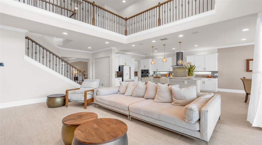 ORLANDO, Florida 32836, 5 Bedrooms Bedrooms, ,5 BathroomsBathrooms,Residential,For Sale,ROYAL ESTATES,0,MFRO6423975