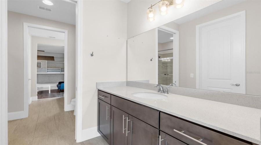 ORLANDO, Florida 32836, 5 Bedrooms Bedrooms, ,5 BathroomsBathrooms,Residential,For Sale,ROYAL ESTATES,0,MFRO6423975