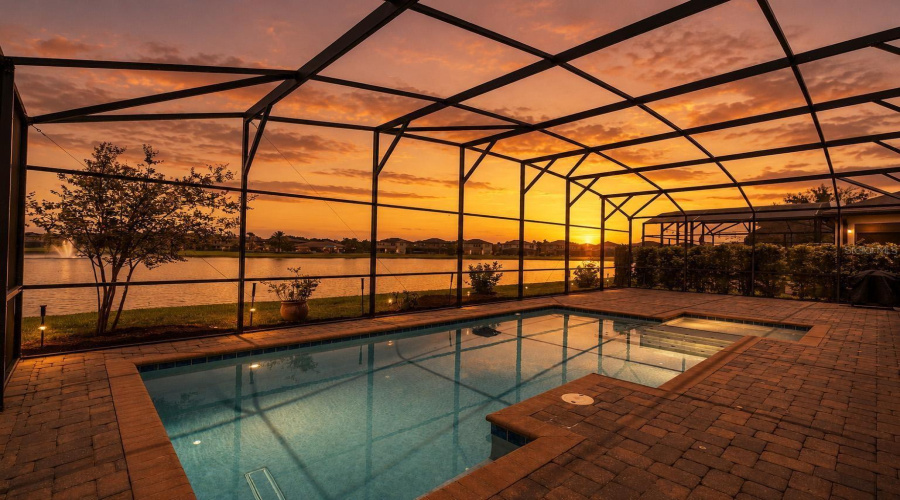 ORLANDO, Florida 32836, 5 Bedrooms Bedrooms, ,5 BathroomsBathrooms,Residential,For Sale,ROYAL ESTATES,0,MFRO6423975