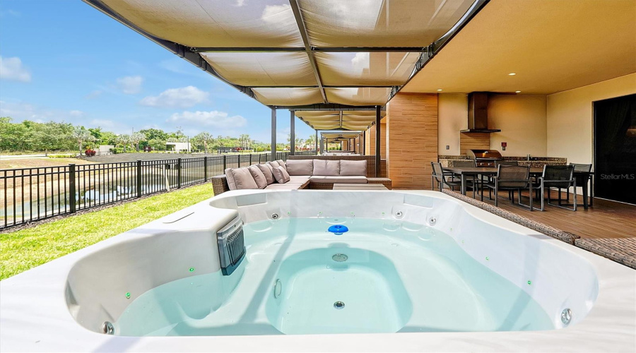 KISSIMMEE, Florida 34747, 3 Bedrooms Bedrooms, ,3 BathroomsBathrooms,Residential,For Sale,ROCKEFELLER,0,MFRO6424190