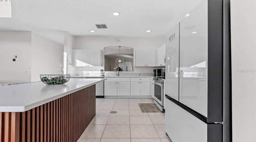 KISSIMMEE, Florida 34746, 6 Bedrooms Bedrooms, ,5 BathroomsBathrooms,Residential,For Sale,GOLDEN BEACH,0,MFRO6424345