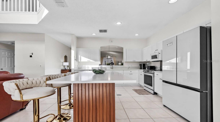 KISSIMMEE, Florida 34746, 6 Bedrooms Bedrooms, ,5 BathroomsBathrooms,Residential,For Sale,GOLDEN BEACH,0,MFRO6424345