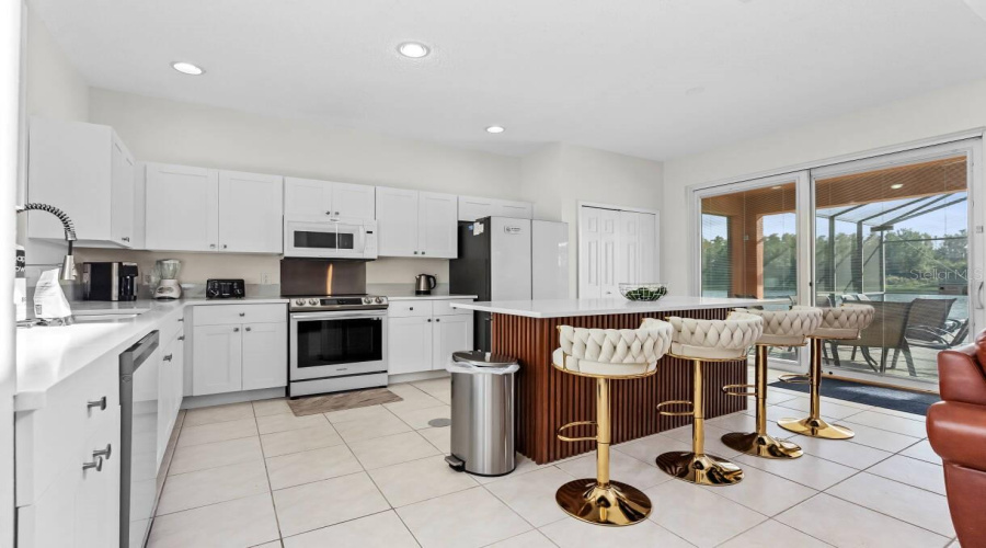 KISSIMMEE, Florida 34746, 6 Bedrooms Bedrooms, ,5 BathroomsBathrooms,Residential,For Sale,GOLDEN BEACH,0,MFRO6424345