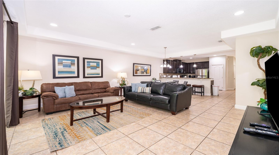 DAVENPORT, Florida 33896, 3 Bedrooms Bedrooms, ,2 BathroomsBathrooms,Residential,For Sale,ROSEVILLE,0,MFRO6424447