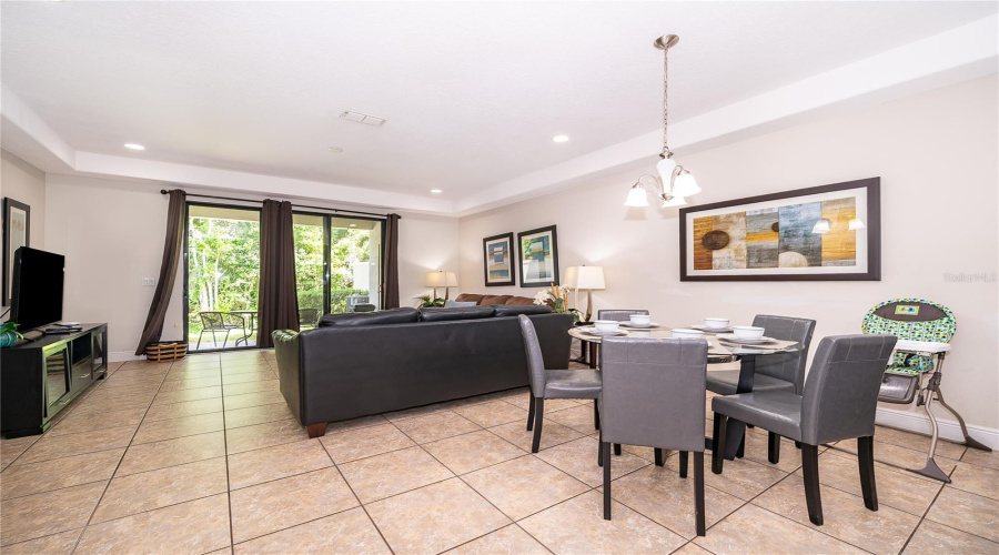 DAVENPORT, Florida 33896, 3 Bedrooms Bedrooms, ,2 BathroomsBathrooms,Residential,For Sale,ROSEVILLE,0,MFRO6424447