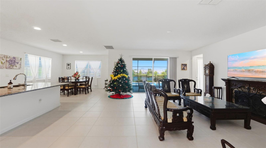 KISSIMMEE, Florida 34746, 5 Bedrooms Bedrooms, ,4 BathroomsBathrooms,Residential,For Sale,MONADO,0,MFRO6424454