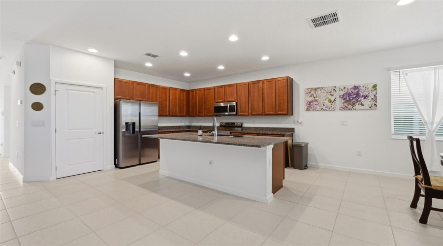 KISSIMMEE, Florida 34746, 5 Bedrooms Bedrooms, ,4 BathroomsBathrooms,Residential,For Sale,MONADO,0,MFRO6424454