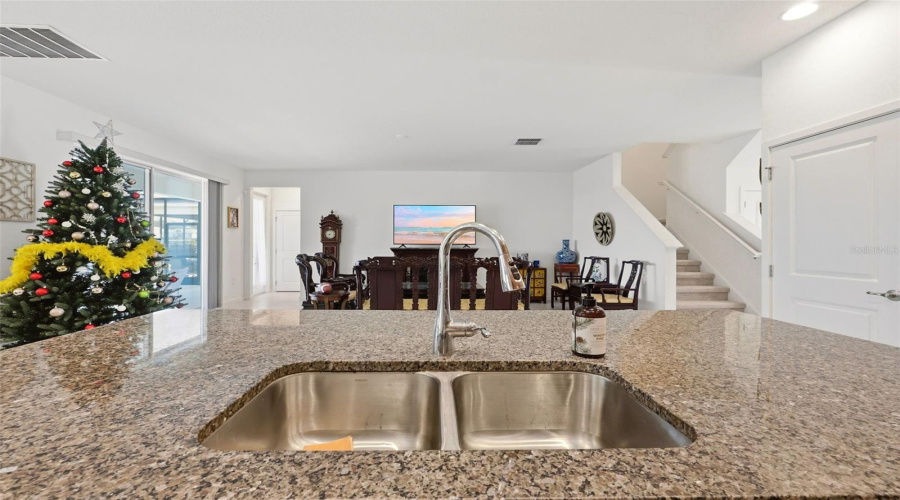 KISSIMMEE, Florida 34746, 5 Bedrooms Bedrooms, ,4 BathroomsBathrooms,Residential,For Sale,MONADO,0,MFRO6424454