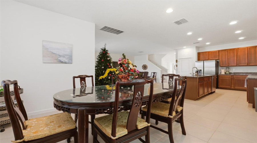 KISSIMMEE, Florida 34746, 5 Bedrooms Bedrooms, ,4 BathroomsBathrooms,Residential,For Sale,MONADO,0,MFRO6424454