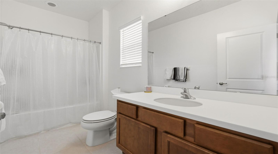 KISSIMMEE, Florida 34746, 5 Bedrooms Bedrooms, ,4 BathroomsBathrooms,Residential,For Sale,MONADO,0,MFRO6424454