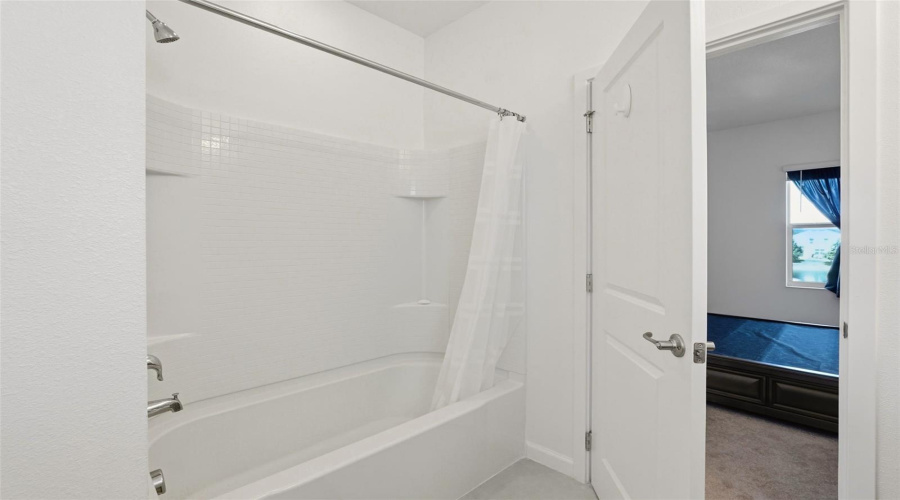 KISSIMMEE, Florida 34746, 5 Bedrooms Bedrooms, ,4 BathroomsBathrooms,Residential,For Sale,MONADO,0,MFRO6424454
