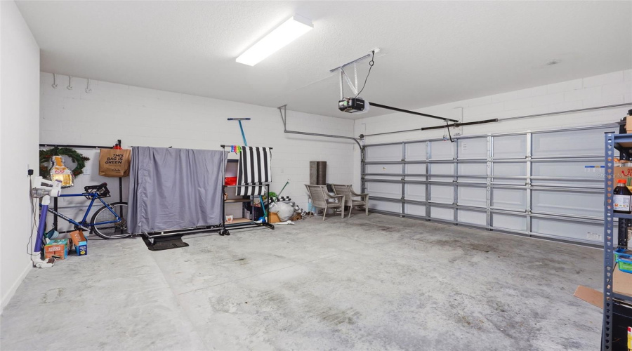 KISSIMMEE, Florida 34746, 5 Bedrooms Bedrooms, ,4 BathroomsBathrooms,Residential,For Sale,MONADO,0,MFRO6424454