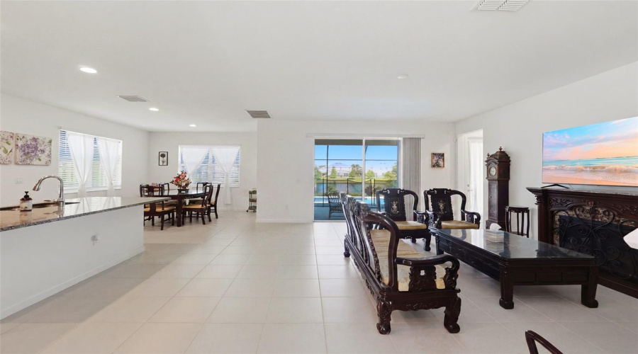 KISSIMMEE, Florida 34746, 5 Bedrooms Bedrooms, ,4 BathroomsBathrooms,Residential,For Sale,MONADO,0,MFRO6424454