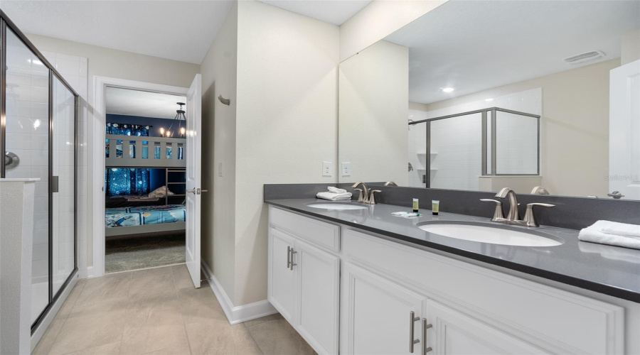 KISSIMMEE, Florida 34746, 8 Bedrooms Bedrooms, ,5 BathroomsBathrooms,Residential,For Sale,BOOKMARK,0,MFRA4697895