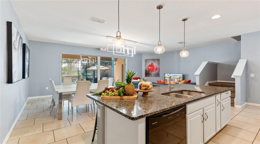 DAVENPORT, Florida 33837, 4 Bedrooms Bedrooms, ,3 BathroomsBathrooms,Residential,For Sale,TERRASONESTA,0,MFRO6422510