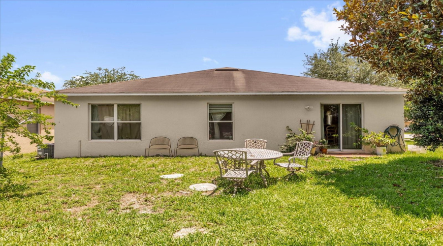 DAVENPORT, Florida 33896, 3 Bedrooms Bedrooms, ,2 BathroomsBathrooms,Residential,For Sale,VERDI,0,MFRO6420296