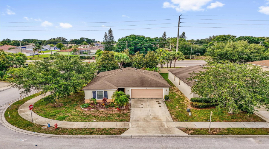 DAVENPORT, Florida 33896, 3 Bedrooms Bedrooms, ,2 BathroomsBathrooms,Residential,For Sale,VERDI,0,MFRO6420296