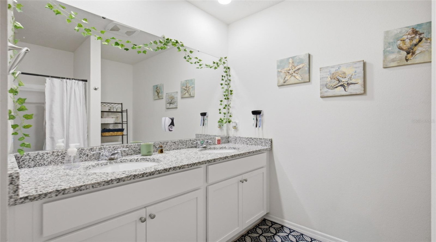 DAVENPORT, Florida 33837, 3 Bedrooms Bedrooms, ,2 BathroomsBathrooms,Residential,For Sale,CUMBERLAND,0,MFRO6424524