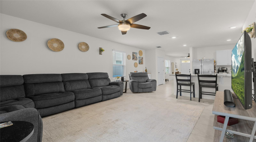 DAVENPORT, Florida 33837, 3 Bedrooms Bedrooms, ,2 BathroomsBathrooms,Residential,For Sale,CUMBERLAND,0,MFRO6424524