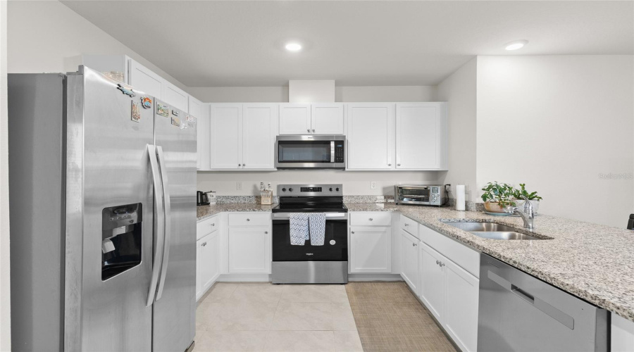 DAVENPORT, Florida 33837, 3 Bedrooms Bedrooms, ,2 BathroomsBathrooms,Residential,For Sale,CUMBERLAND,0,MFRO6424524