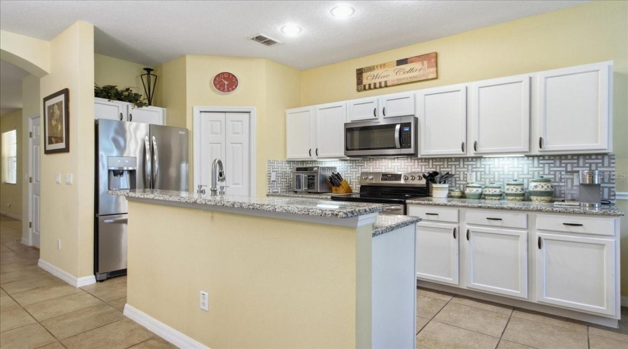 KISSIMMEE, Florida 34747, 3 Bedrooms Bedrooms, ,2 BathroomsBathrooms,Residential,For Sale,BLISS,0,MFRO6424508
