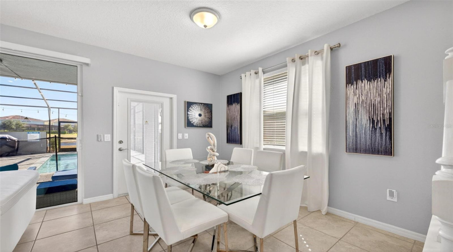 DAVENPORT, Florida 33837, 5 Bedrooms Bedrooms, ,4 BathroomsBathrooms,Residential,For Sale,OAK SPRING,0,MFRO6373223